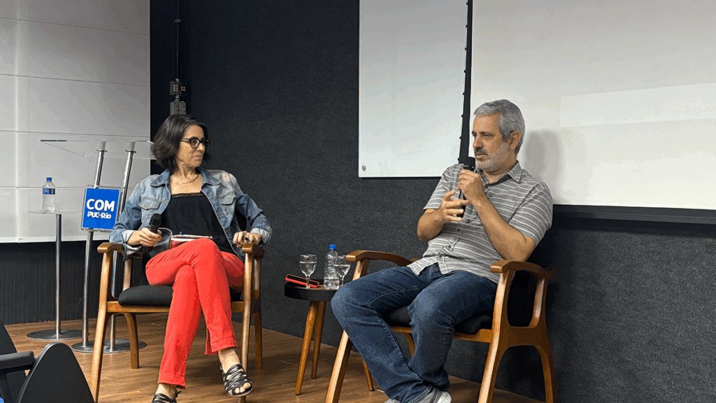 Maurício Rizzo conversa com alunos sobre comédia no audiovisual.